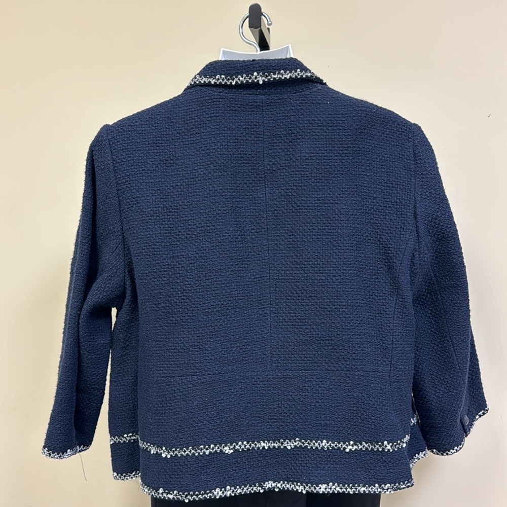 Talbots navy blazer/jacket. - Picture 6 of 9